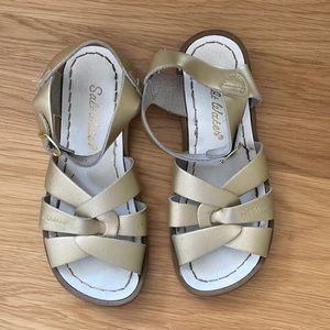 Girls salt water sandals